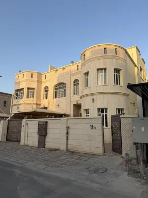 340 m2 More than 6 bedrooms Villa for Sale in Muscat Al Khoud