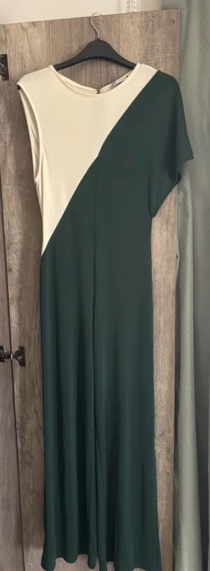 جمبسوت بيچ في اخضر اللون