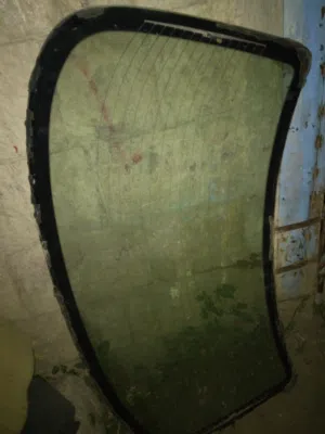 زجاج كمري سته وتسعين