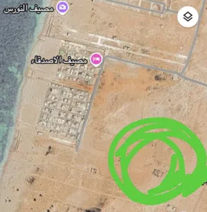 قطعه ارض  الحليس قريبه جدا من  البحر خلف مصيف الأصدقاء