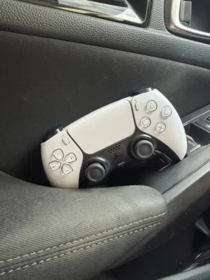 PS5 CONTROLLER
