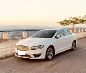 للبيع او البدل لينكولن LINCOLN MKZ HYBRID 2019  للبيع ،، فخمة ونظيفة جدا