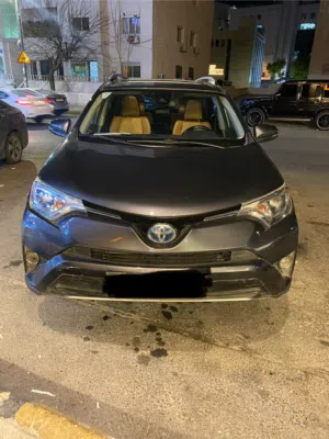 تويوتا راف فور TOYOTA RAV 4 صنف LIMITED اعلى صنف فل الفل 7 جيد للبيع