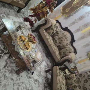 طقم كنب سبع مقاعد