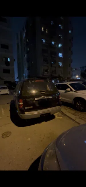فورد اكسبلورر 2006 ستاندر 4.0l V6 التواصل واتس على الرقم الي تحت
