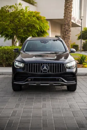 SUV Mercedes Benz in Muscat