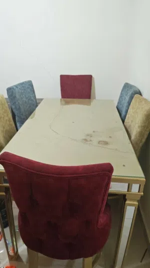 طاولة سفره مع 6 كراسي