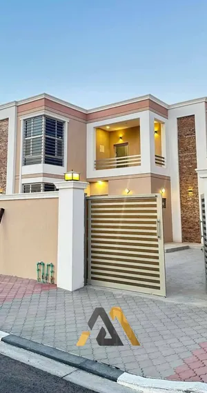 5 Bedrooms . Unfurnished . Monthly4
