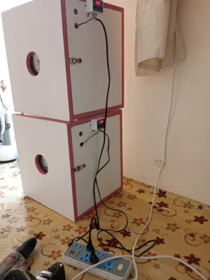 للبيع جهاز فقاسة بيض