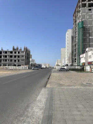 محلين تجاريين للإيجار – موقع ممتاز على خط أساسي في نستوا