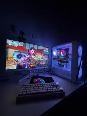 بيسي وسيتب جيمنج للبيع استعمال خفيف   Gaming PC and setup for sale RTX5060