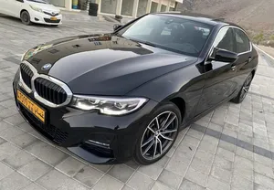 BMW:330i twin turbo/model:2022