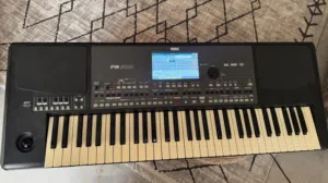 Korg Pa600