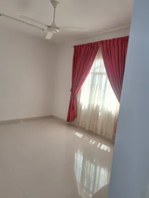 Clean Flat For Rent in Mawaleh.