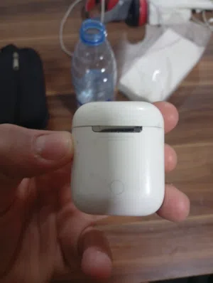 علب سماعات ايفون اصليه