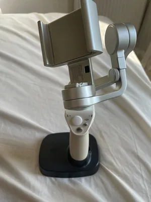 Accessories and equipment . Tripod . New0