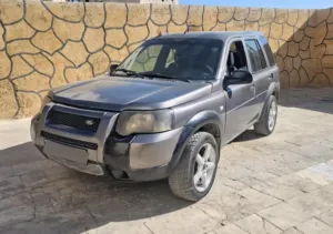 Used Land Rover LR4 in Hebron