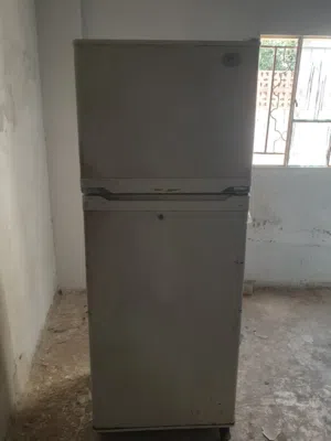 ثلاجة مستعمله شغاله