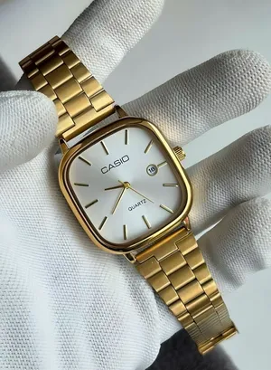 Casio . Analog Quartz . Gold . New0