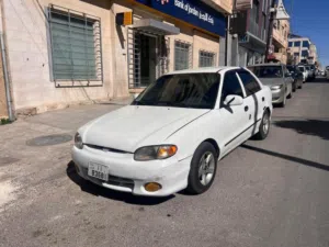 اكسنت 1997 للبيع خالي قص قلبان نظيفه ماتور نظيف غرفه نظيفه بحاجه لدهان وترخيص