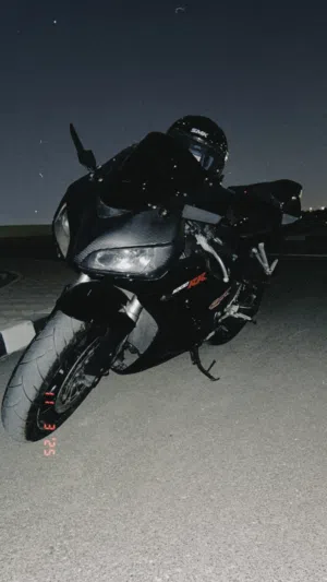 للبيع سي بي ار 1000 cbr1000 2007