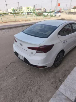 سياره للبيع