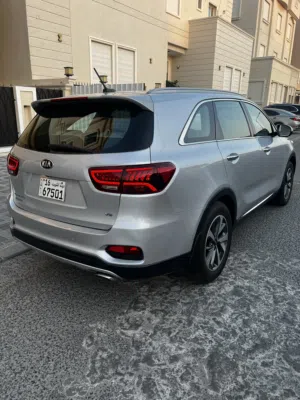 Used Kia Sorento in Kuwait City