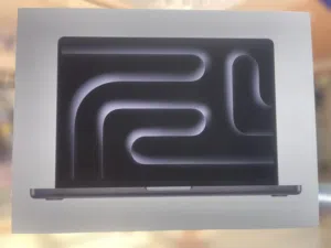 MacBook Pro 14inch M5 24GB Ram 1TB