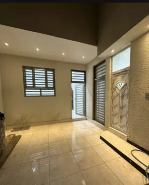 بيت سكني حديث ديلوكـس طابق واحد للإيجار في المهندسين موقع سكني جيد