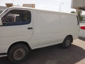 باص لنقل البضائع