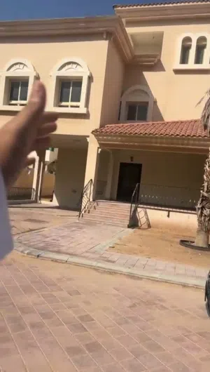 Commercial Villa For Rent