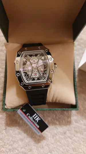 Others . Analog Quartz . Black . New1