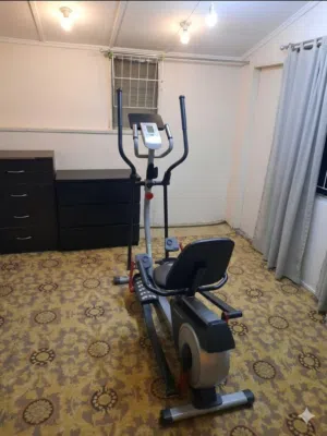 Poro form Hybrid Trainer pro دراجة التمارين الرياضية (هايبرد ترينر برو) مستعملة بحالة ممتازة