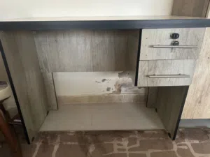 للبيع مكتب دراسة بحالة ممتازة