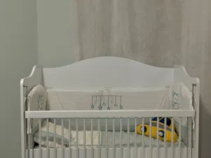 Baby cradle with mattress & comfort set