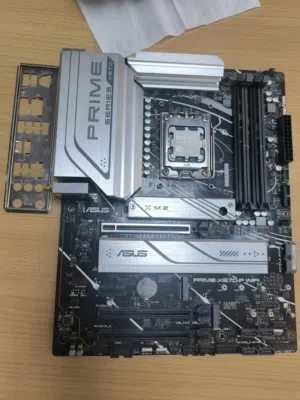 لوحة ومعالج احترافيات Ryzen