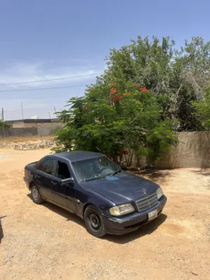 مرسيدس هرم للبيع