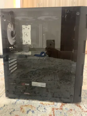 بيسي مستعمل و نضيف  ويا شاشه جديده و ماوس جديد من اسرع و أغلى انواع الماوسات بدون (كيبورد  و سماعه