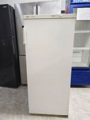 فريز عمودي عادي ثلج مش بخاري