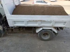نكال للنقل - توفير تربة زراعية_ وجميع انواع كسر الرخام و رمل البناء والطابوق و الاسمنت _ Garden sand