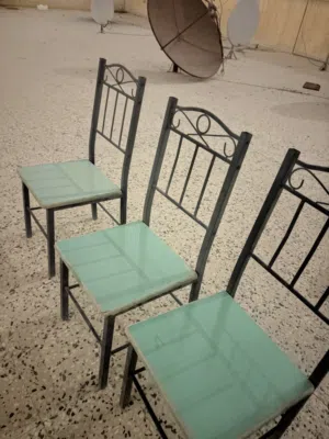 كراسي 3 حديد