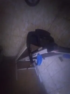 جري نضيف كلش مستعمل اقل من شهر شغال  وبي مجال حك لجيه