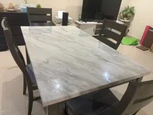 Dining Table with 4 chairs