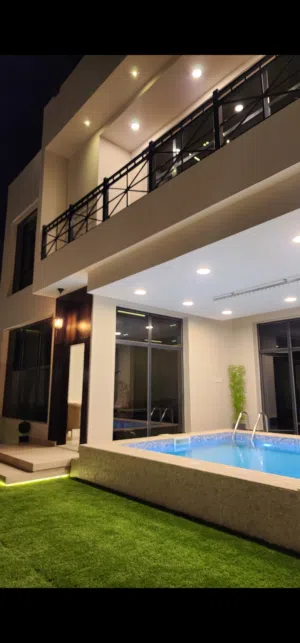 4 Bedrooms Chalet for Rent in Dhofar Salala