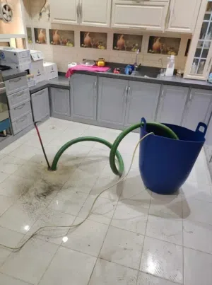 عامل تسليك مجاري بالطائف