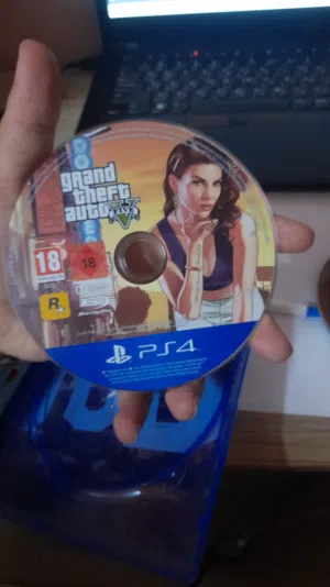 شريط جراند GTA V وشريط انشارتيد 4 Uncharted قابل للتفاوض