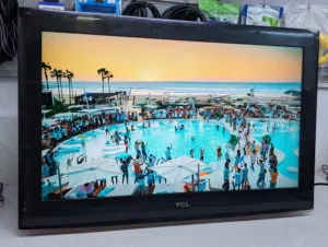 32" LCD TV Good Working Condition With Remote