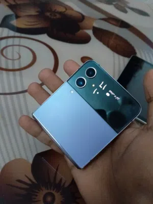 سامسونج z flip 4
