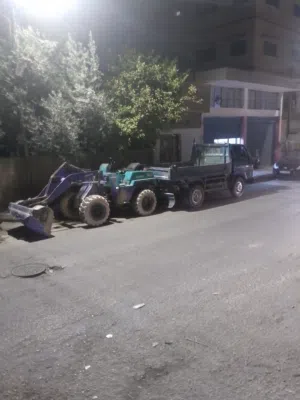 جرافه صغيره كبيرة للايجار يومي او شهري