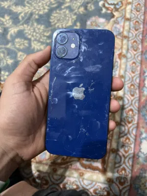 Apple iPhone 12 64 GB in Tripoli
